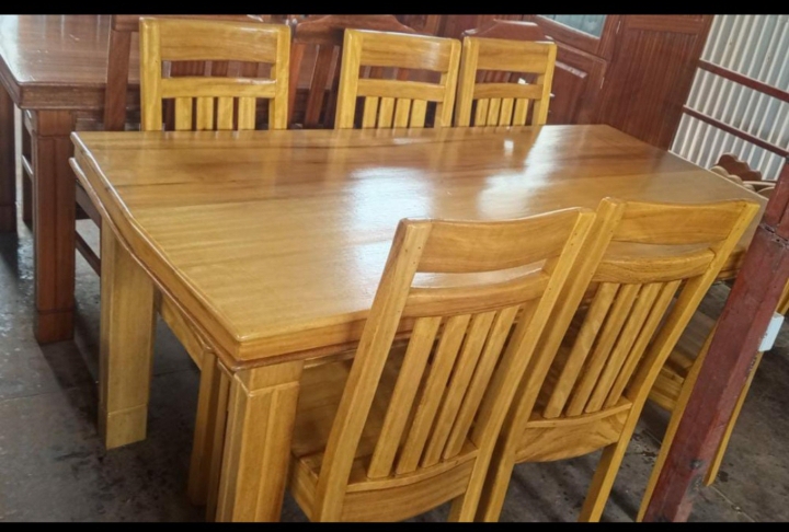 Dining table on a very comfortable on a cheap price